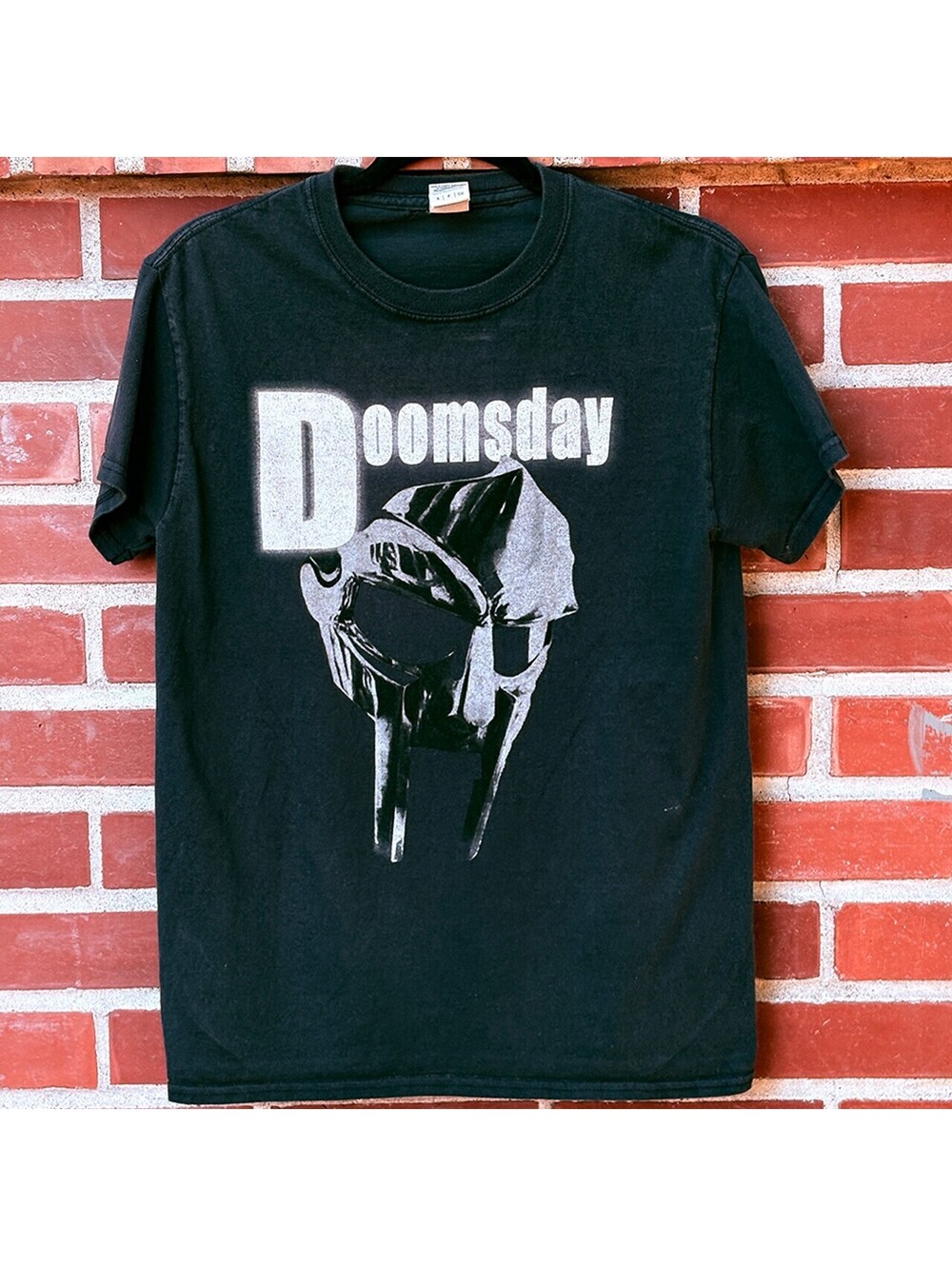Gildan Doomsday Graphic Black Cotton T-Shirt Size Small